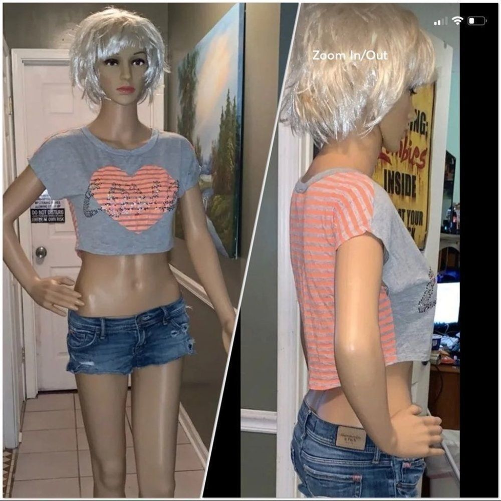 LA TEEZ Half Shirt super cute